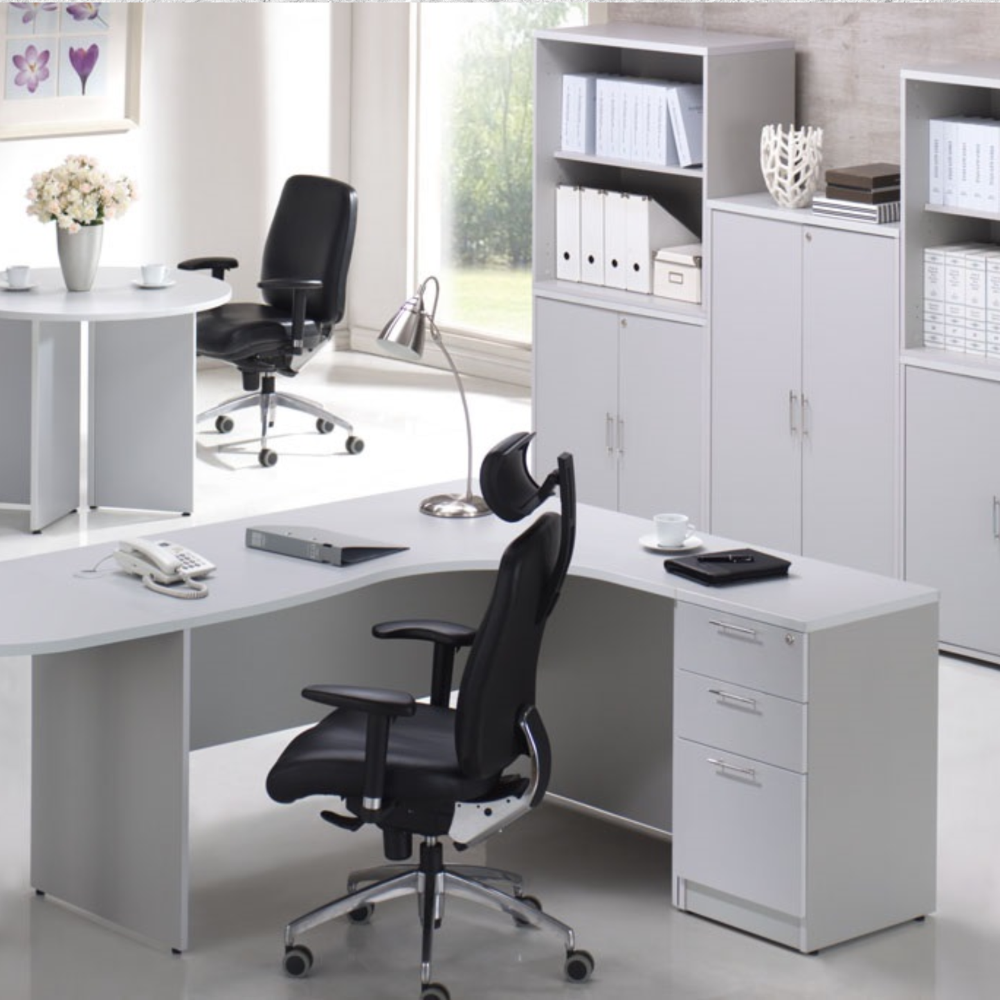 L-Shape Ergonomic Table
